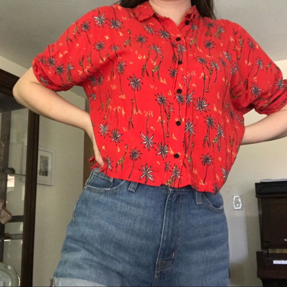 TOPSHOP Cropped Button Up Shirt